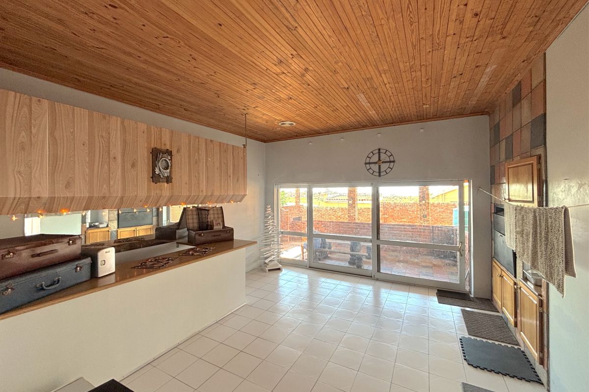 House For Sale In Port Elizabeth - Photo 3