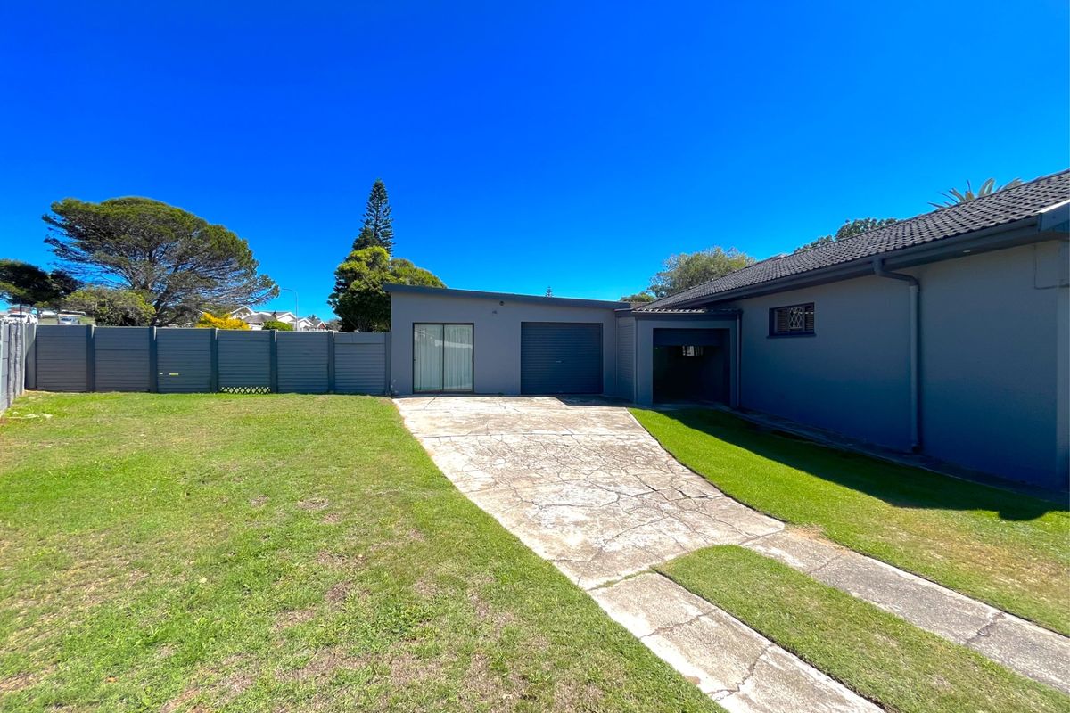 House For Sale In Port Elizabeth - Photo 5