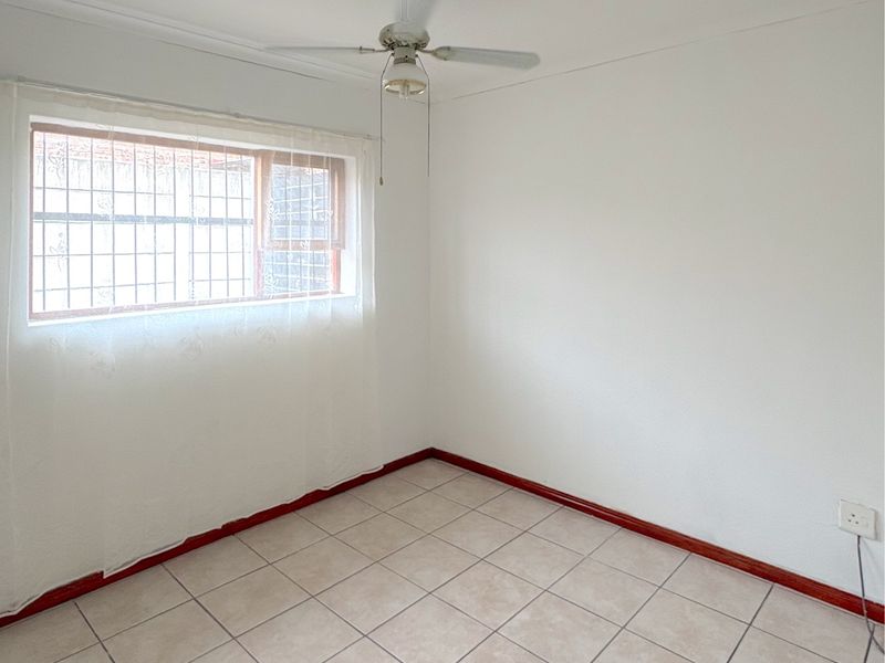 House For Sale In Uitenhage - Photo 6