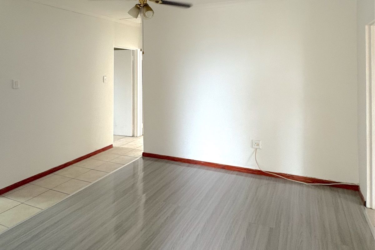 House For Sale In Uitenhage - Photo 4