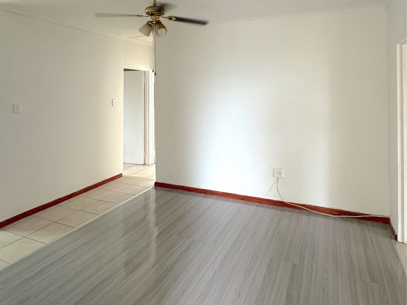 House For Sale In Uitenhage - Photo 4