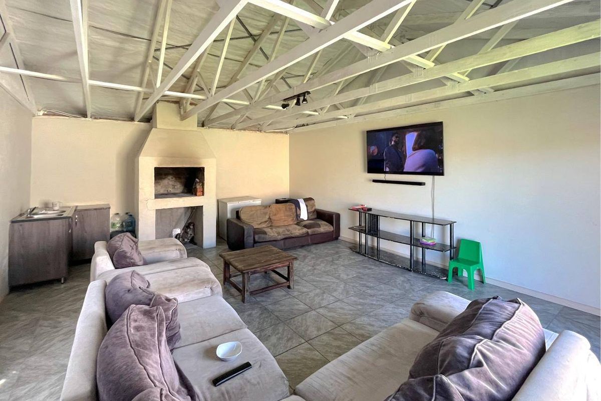 House For Sale In Port Elizabeth - Photo 5