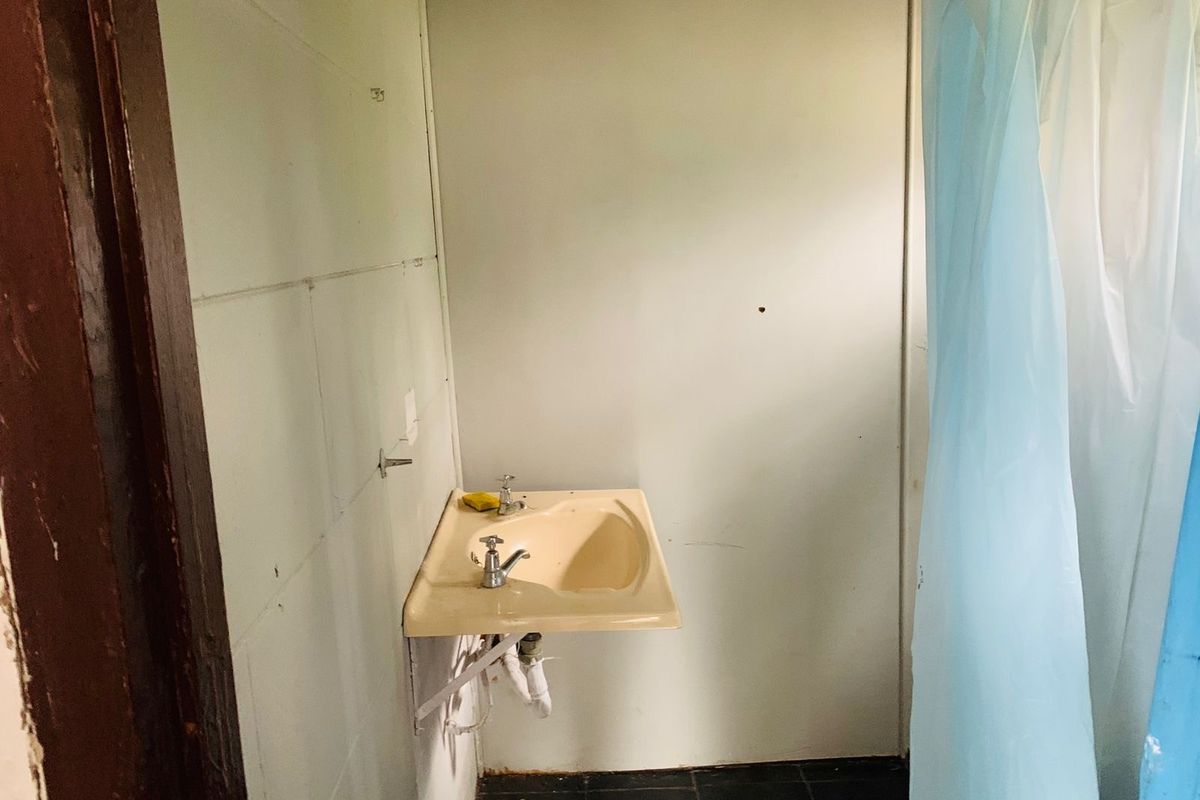 Farm For Sale In East London - Photo 5