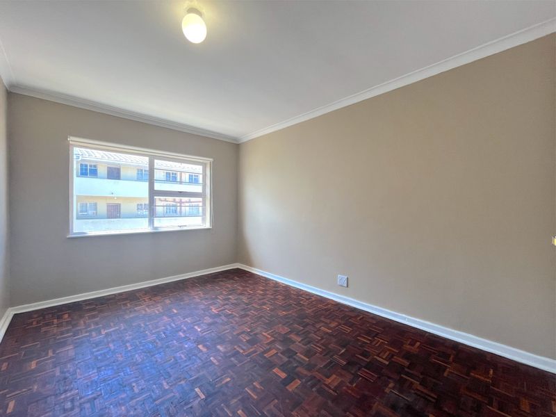 Apartment For Sale In Port Elizabeth - Photo 9