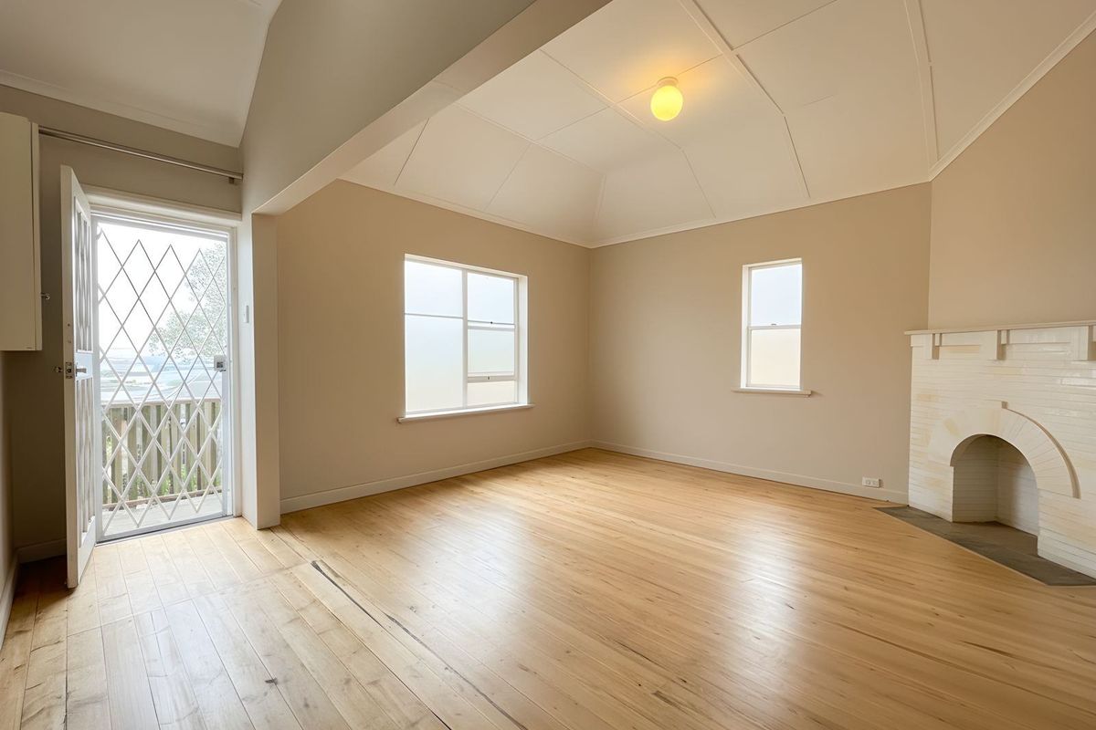 House Pending Sale In Port Elizabeth - Photo 4