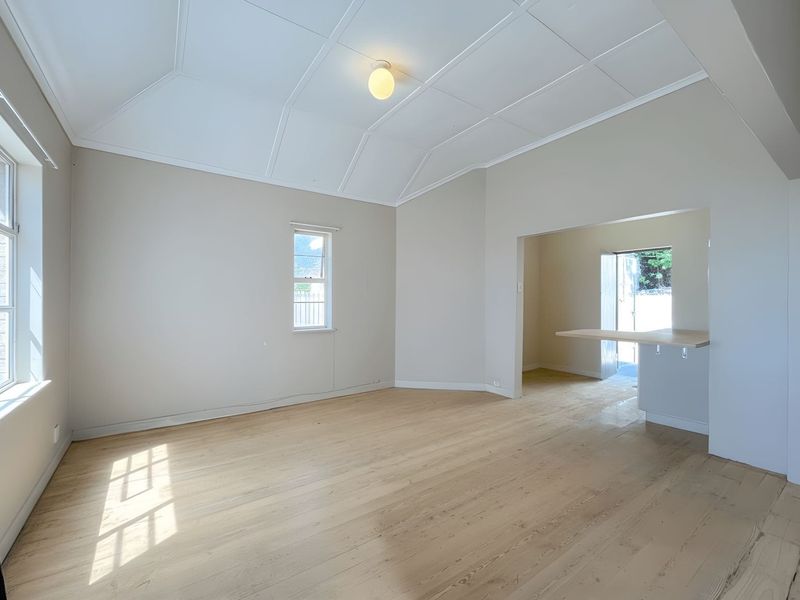 House Pending Sale In Port Elizabeth - Photo 10