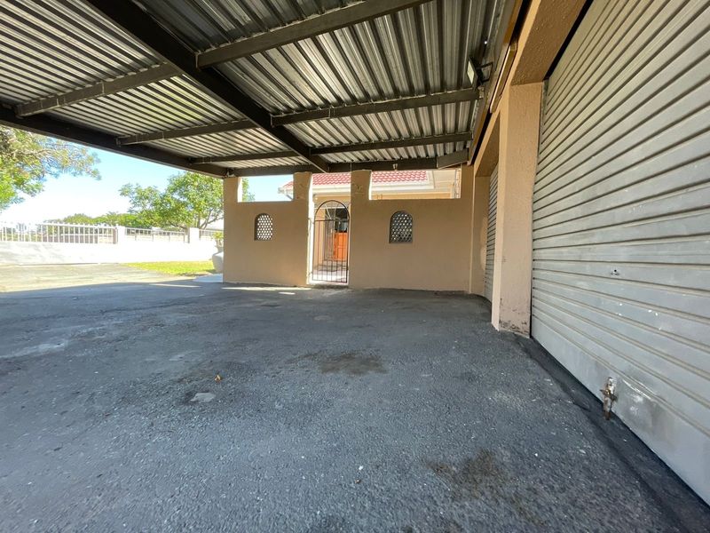 House For Sale In East London - Photo 3