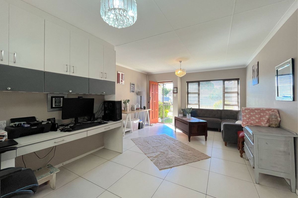 House For Sale In Port Elizabeth - Photo 5