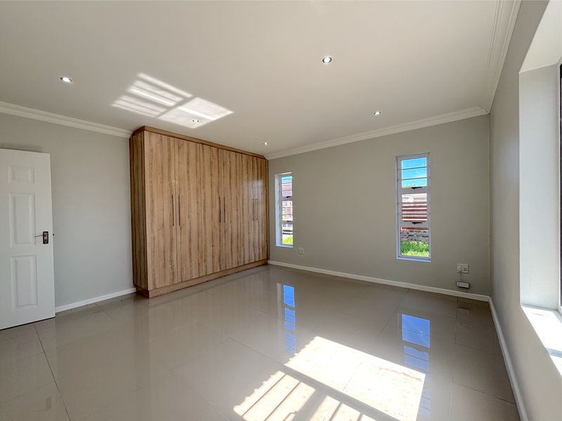 House For Sale In Port Elizabeth - Photo 8