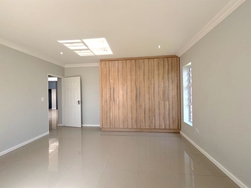House For Sale In Port Elizabeth - Photo 7