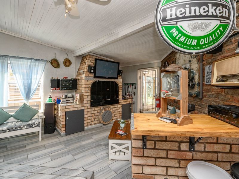 House For Sale In Port Elizabeth - Photo 10