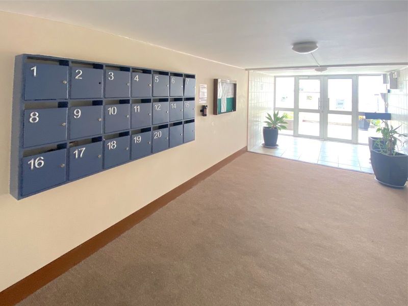 Apartment For Sale In Port Elizabeth - Photo 3