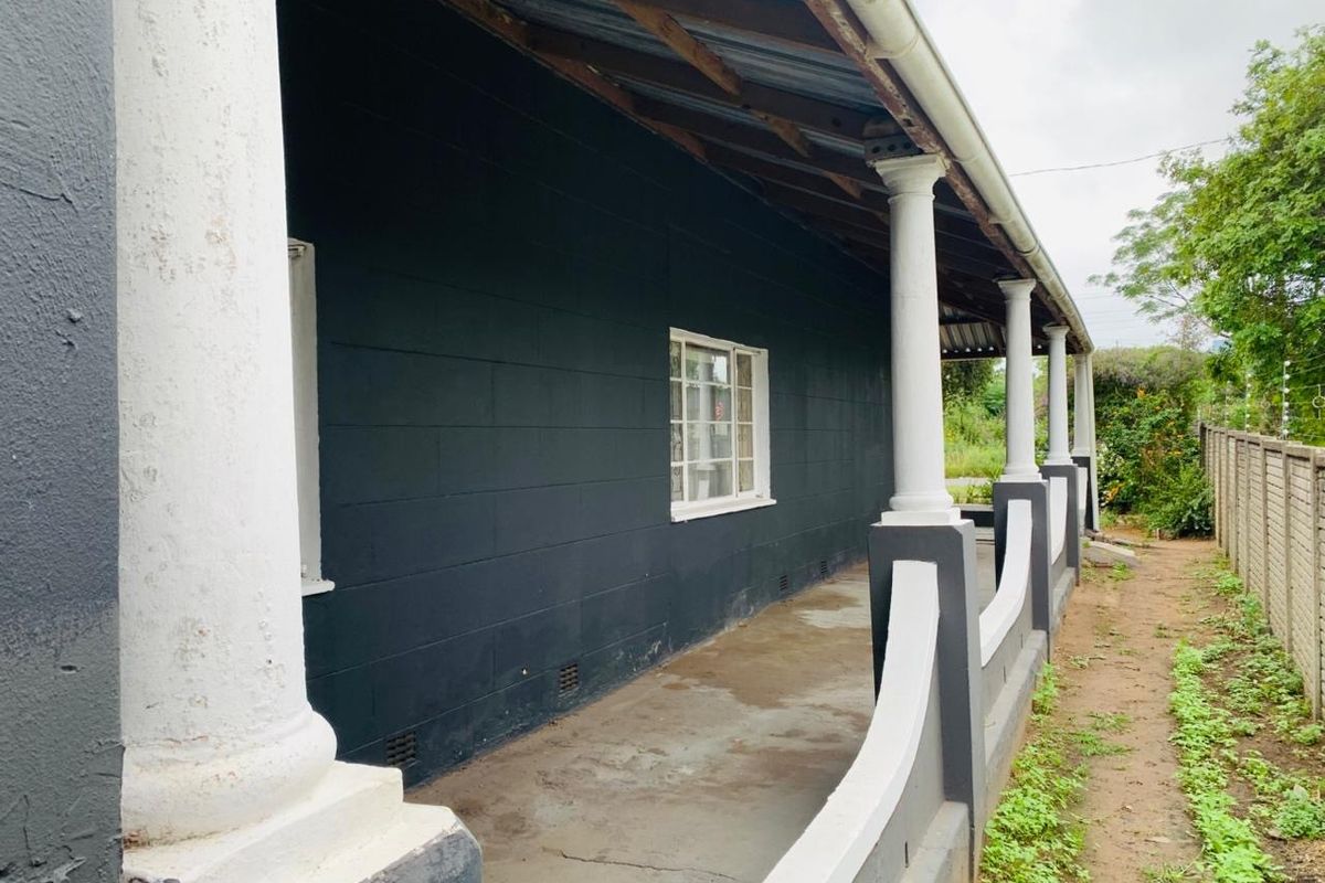 House For Sale In East London - Photo 4