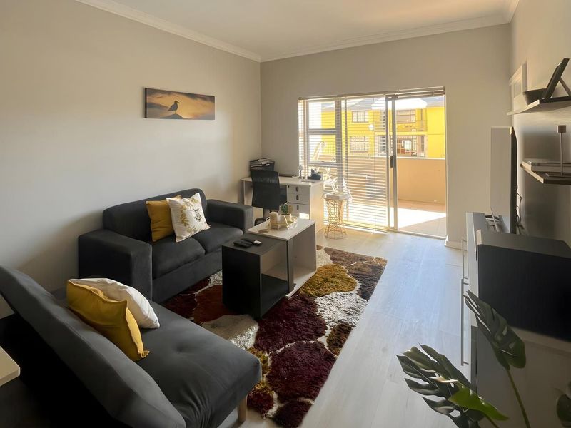 Apartment For Sale In Port Elizabeth - Photo 8