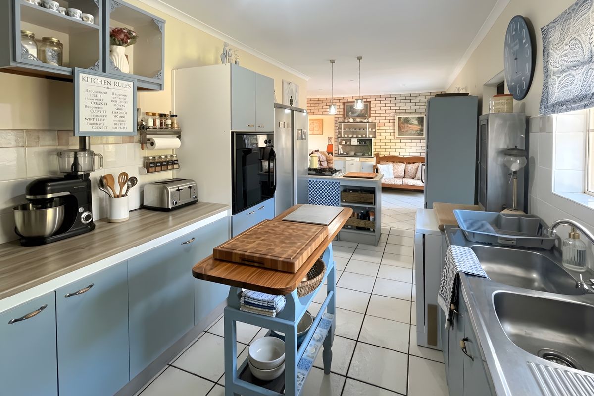 Townhouse For Sale In Port Elizabeth - Photo 4