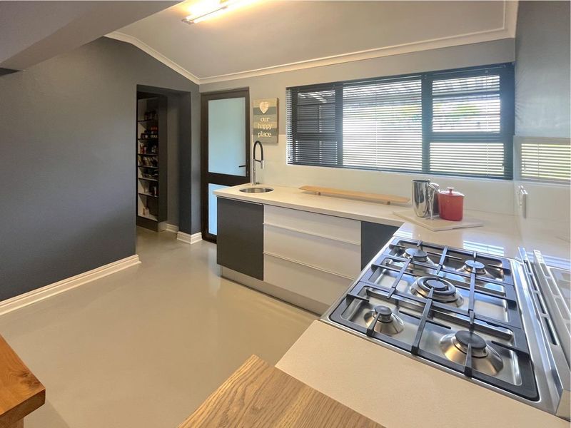 House For Sale In Port Elizabeth - Photo 5