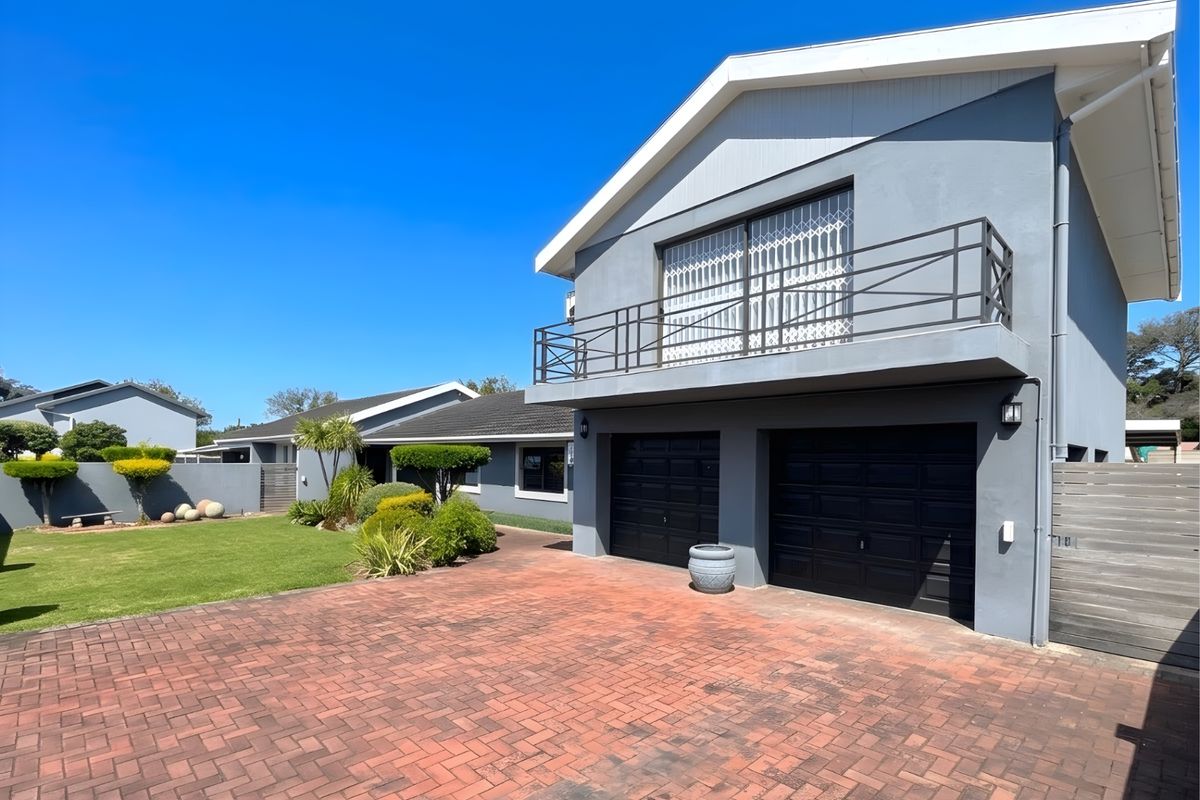 House For Sale In Port Elizabeth - Photo 3