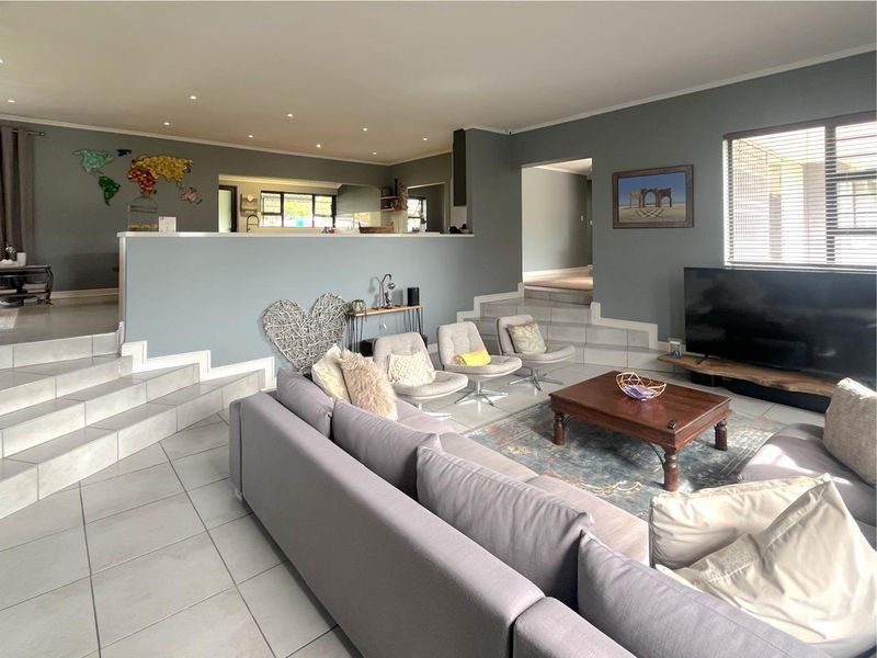 House For Sale In Port Elizabeth - Photo 9