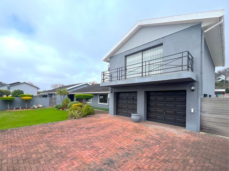 House For Sale In Port Elizabeth - Photo 4