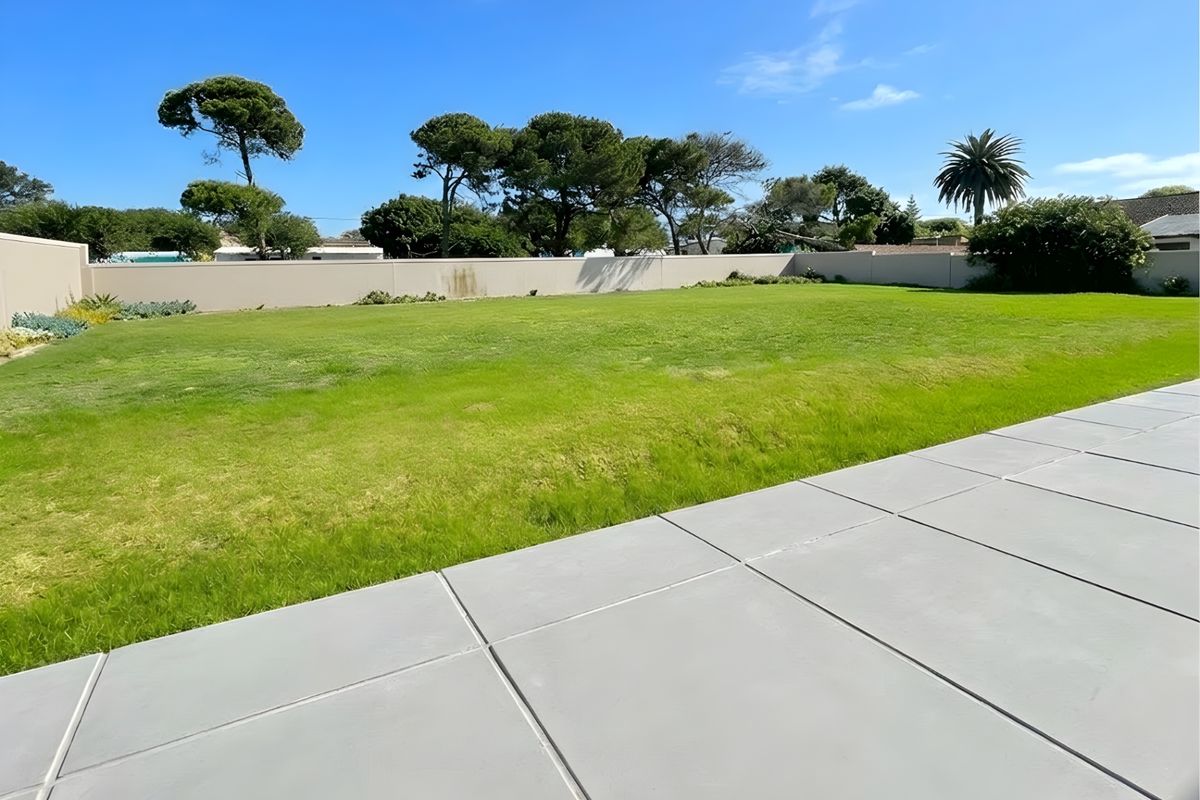 House For Sale In Port Elizabeth - Photo 5