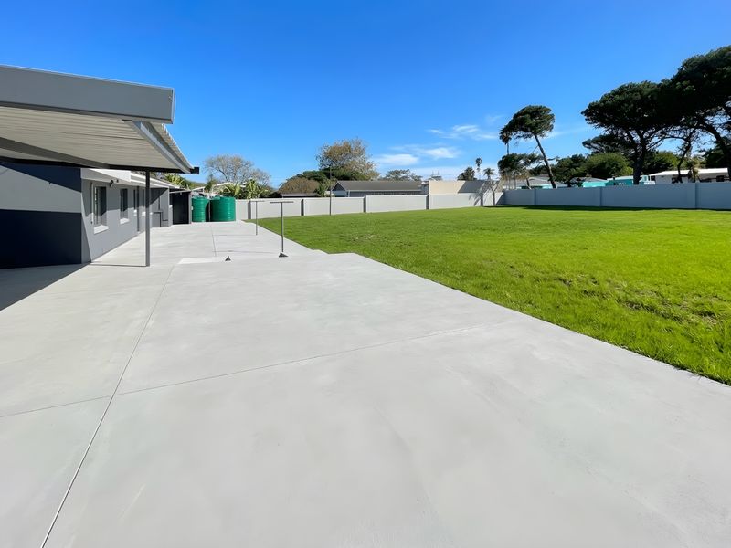 House For Sale In Port Elizabeth - Photo 6