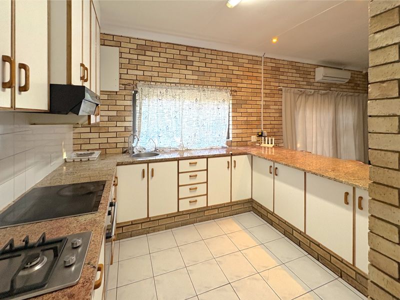 House Rental Monthly In Port Elizabeth - Photo 4