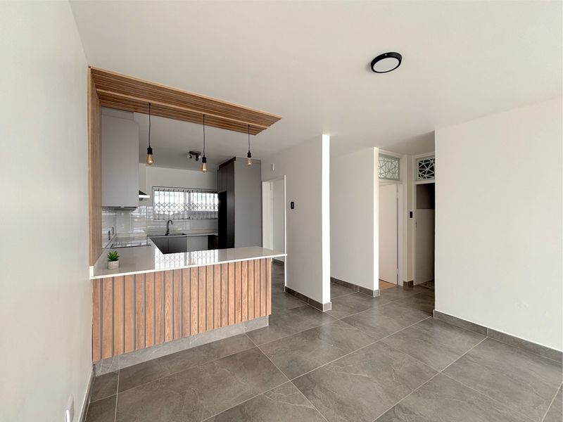 Apartment For Sale In Port Elizabeth - Photo 6