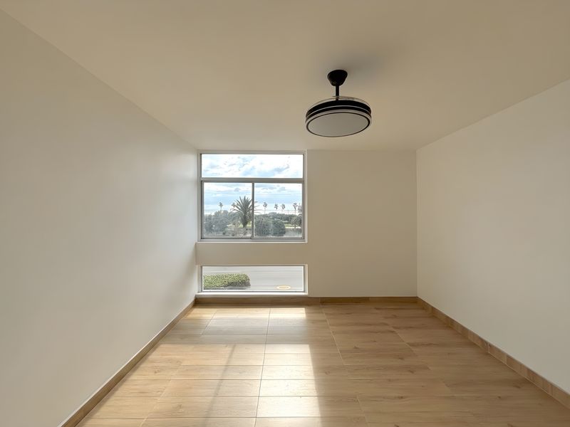 Apartment For Sale In Port Elizabeth - Photo 8