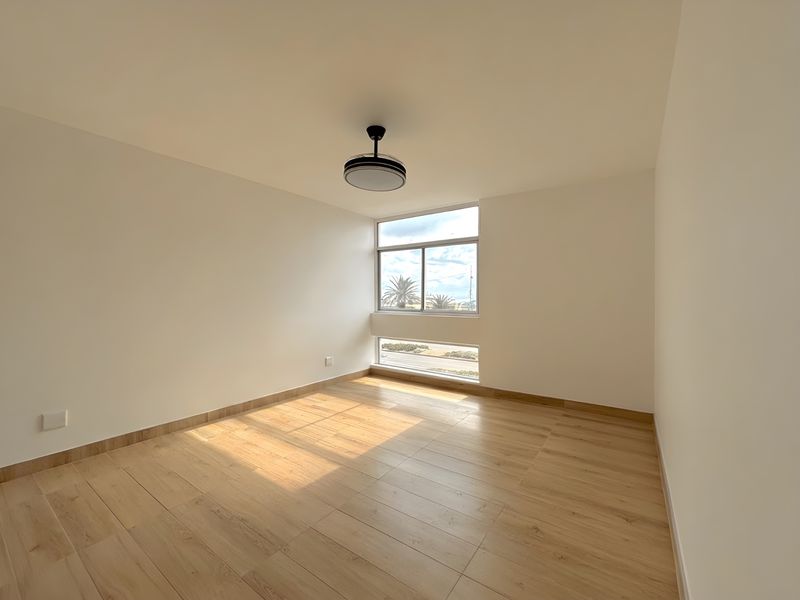 Apartment For Sale In Port Elizabeth - Photo 7