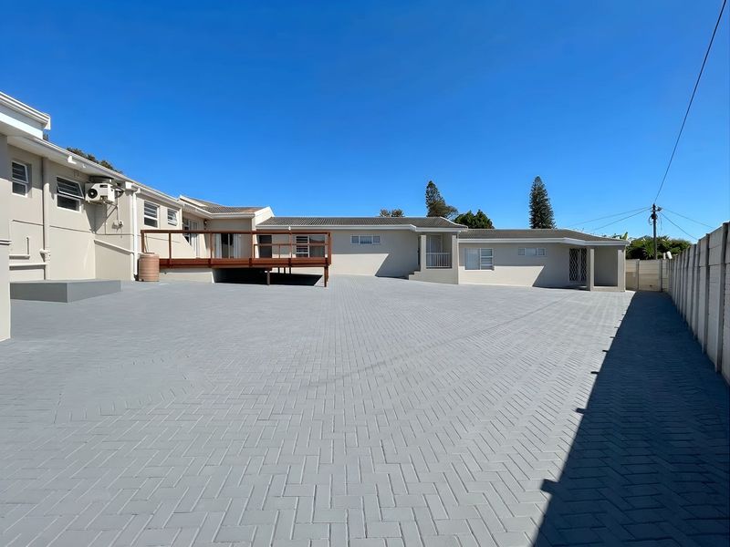 House For Sale In Port Elizabeth - Photo 4