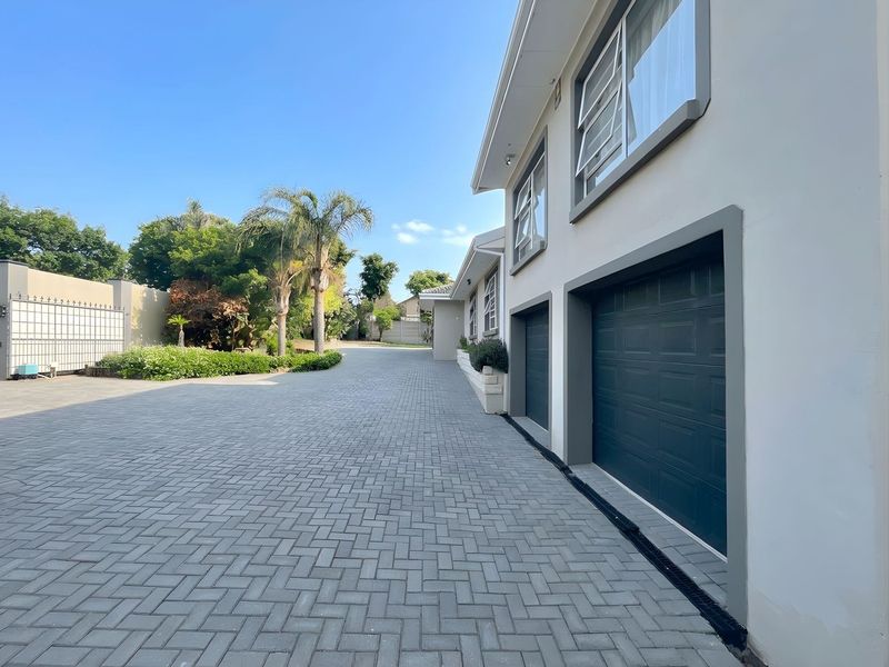 House For Sale In Port Elizabeth - Photo 2