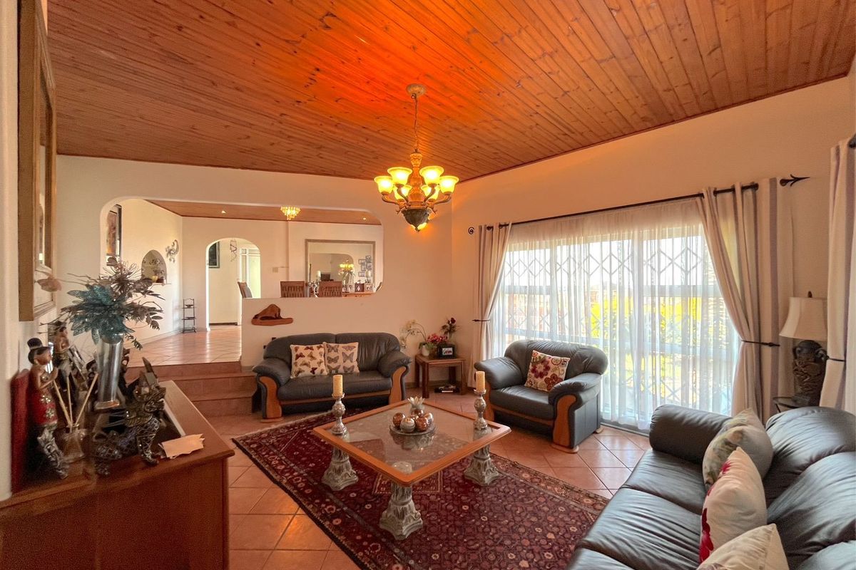 House For Sale In Port Elizabeth - Photo 4