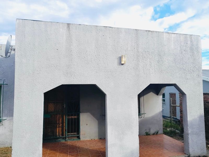 House For Sale In King Williams Town - Photo 2