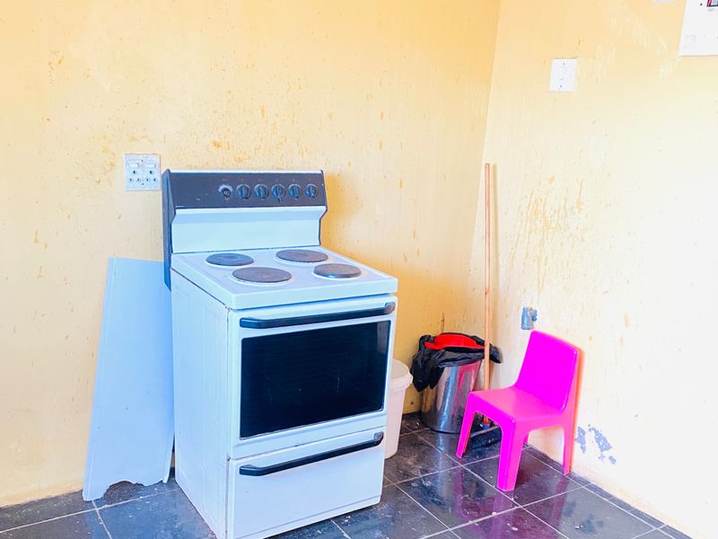 House For Sale In King Williams Town - Photo 4