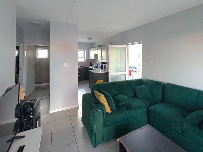 House For Sale In Port Elizabeth - Photo 10