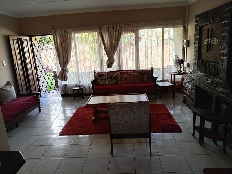 House For Sale In East London - Photo 7