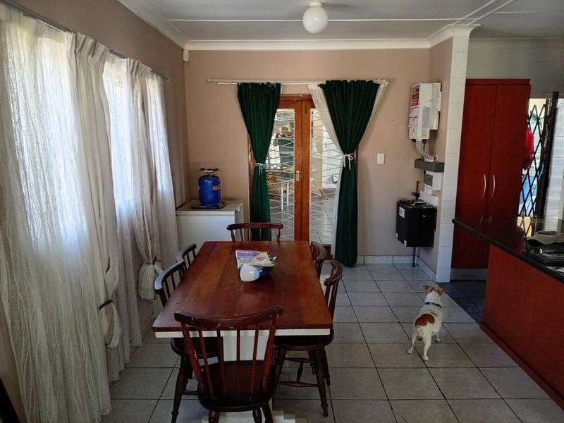 House For Sale In East London - Photo 5