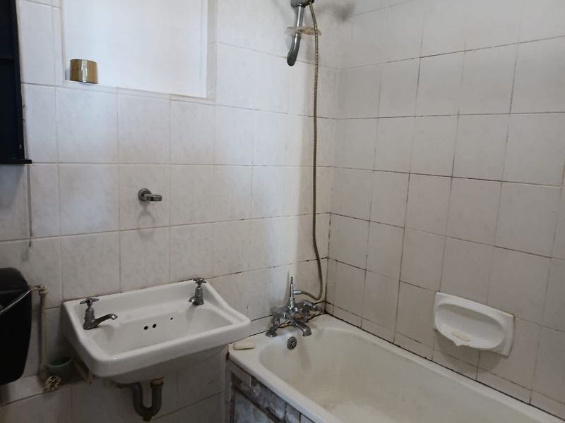 Apartment Rental Monthly In Port Elizabeth - Photo 9