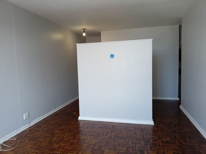 Apartment Rental Monthly In Port Elizabeth - Photo 6