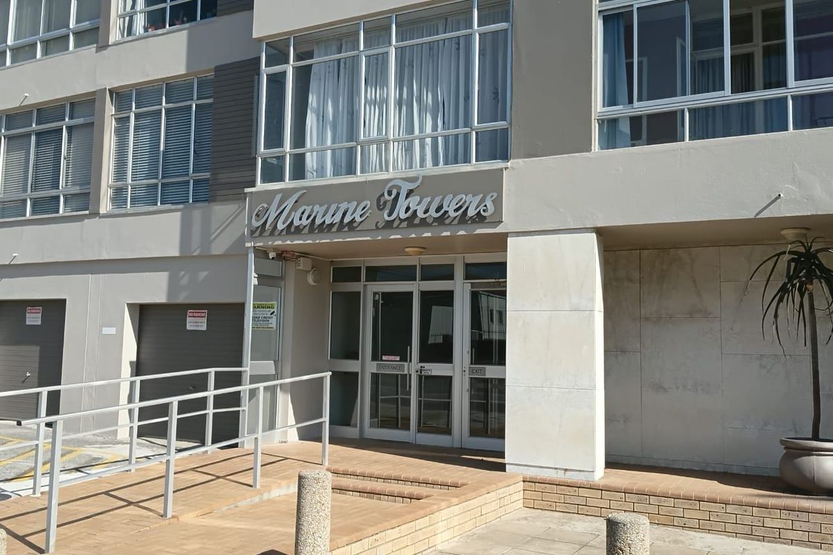 Apartment Rental Monthly In Port Elizabeth - Photo 2