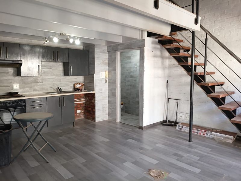 Apartment Rental Monthly In Port Elizabeth - Photo 2