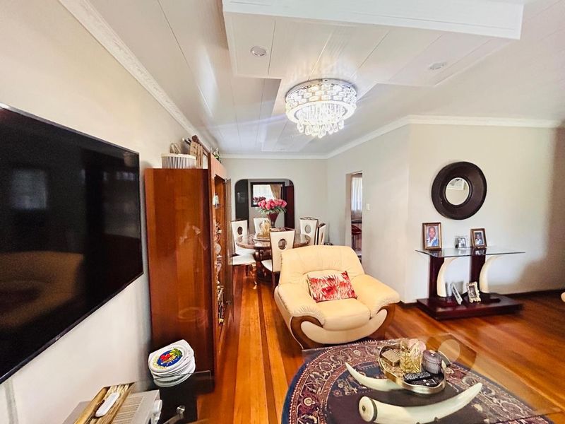 House Rental Monthly In East London - Photo 7