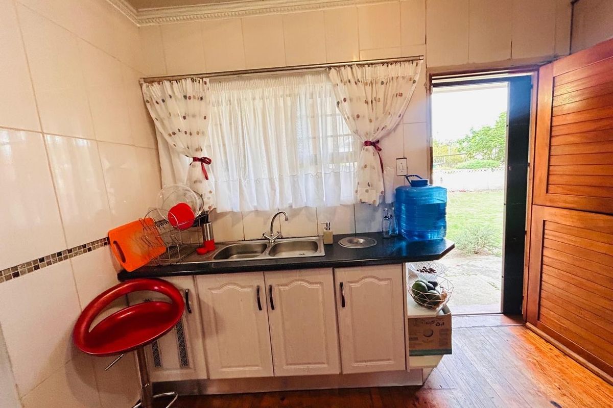 House Rental Monthly In East London - Photo 5