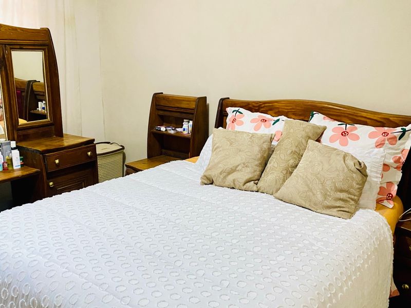 House For Sale In East London - Photo 8