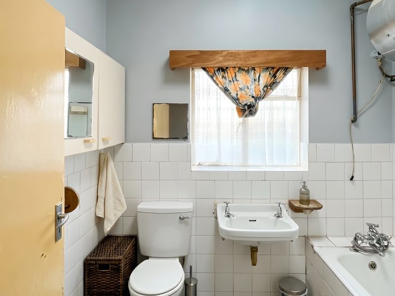 Apartment For Sale In Port Elizabeth - Photo 6