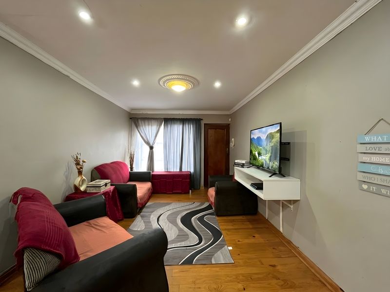 House For Sale In Port Elizabeth - Photo 6