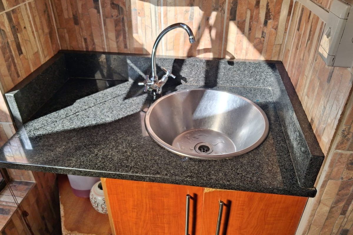 Commercial For Sale In East London - Photo 5