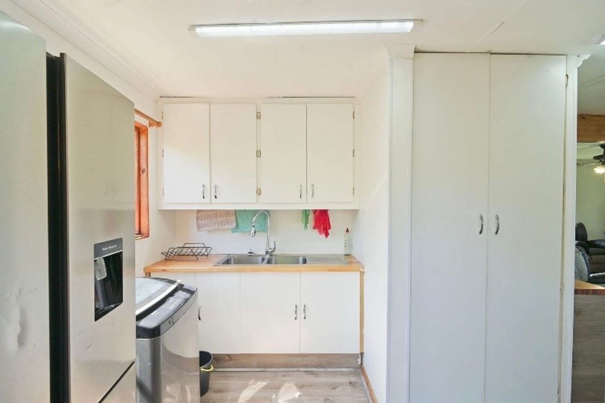 House Rental Monthly In East London - Photo 5