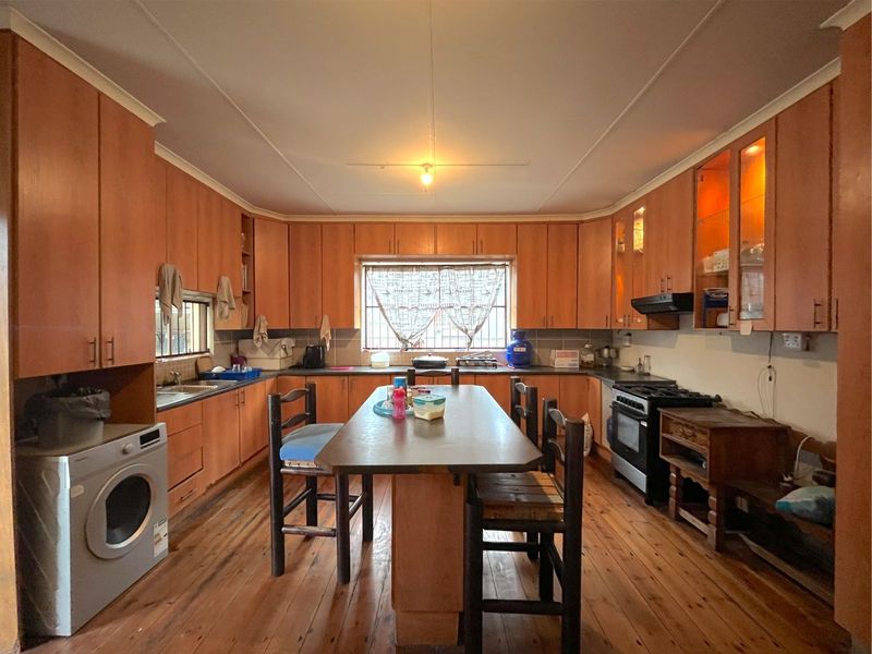 House Pending Sale In Port Elizabeth - Photo 5