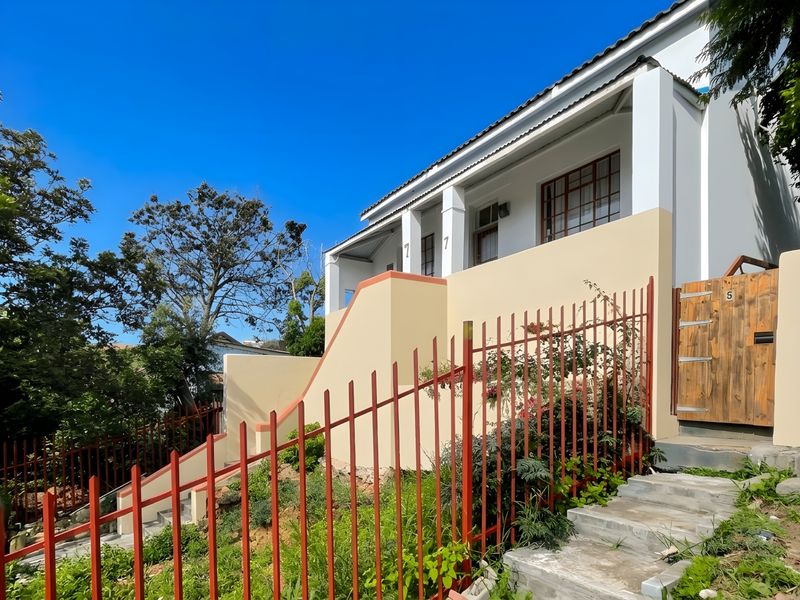 House For Sale In Port Elizabeth - Photo 2